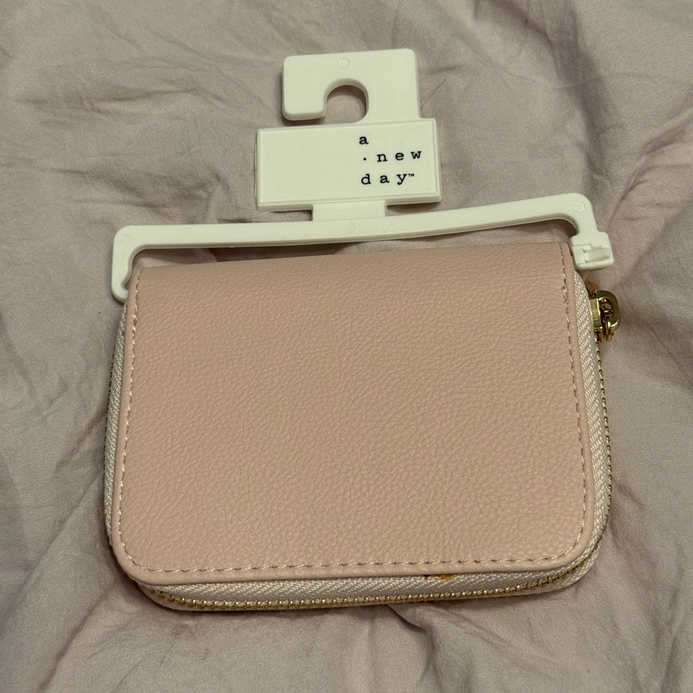 A New Day NWT Compact Mini Zip Around Card Holder Wallet Blush Pink